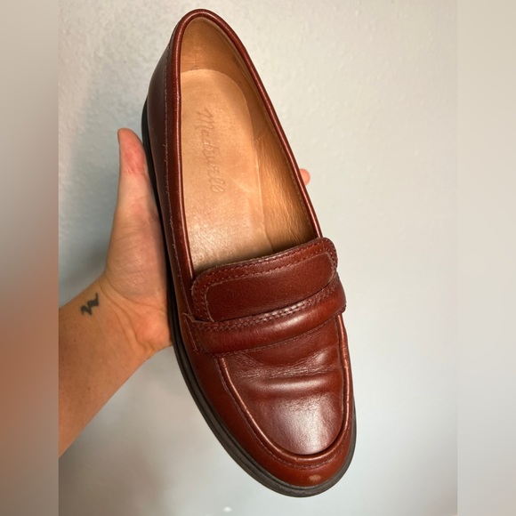 Madewell Leather Loafer - Picture 2 of 4